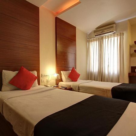 Amaran Hotels Maduraj Zewnętrze zdjęcie