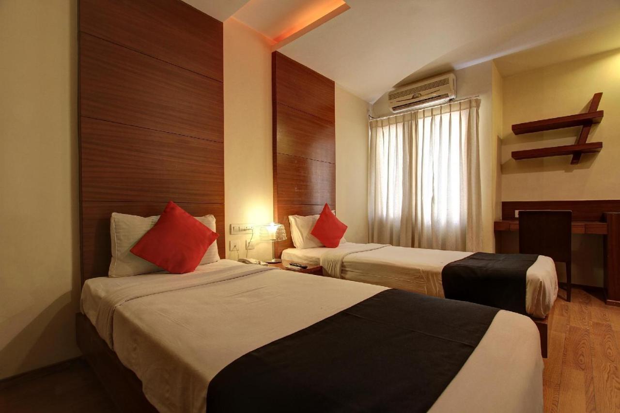 Amaran Hotels Maduraj Zewnętrze zdjęcie