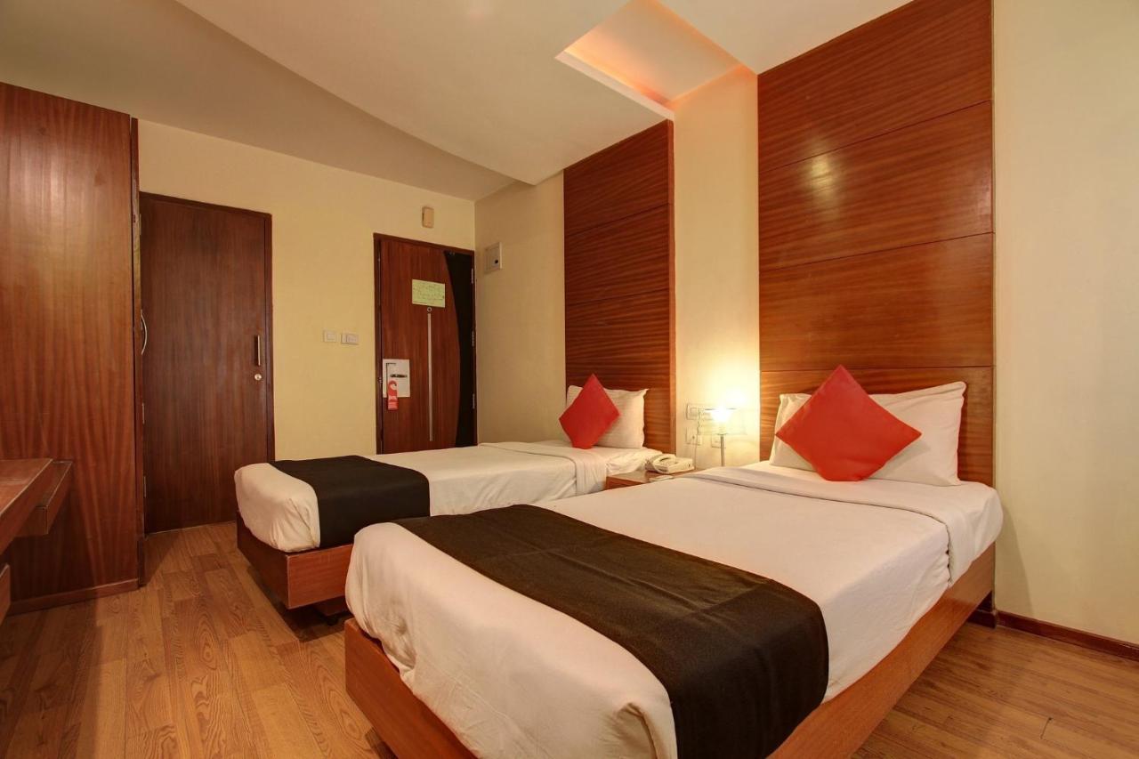 Amaran Hotels Maduraj Zewnętrze zdjęcie